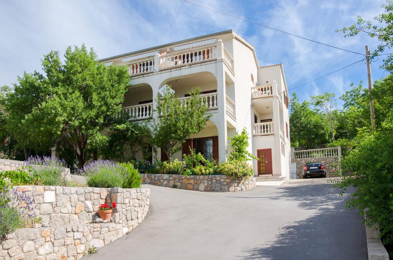 Apartments Sanja Sibinj Krmpotski Exterior photo